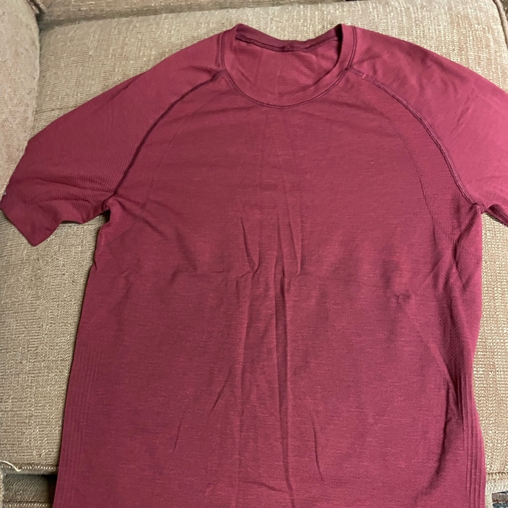 Lululemon mens Shirt